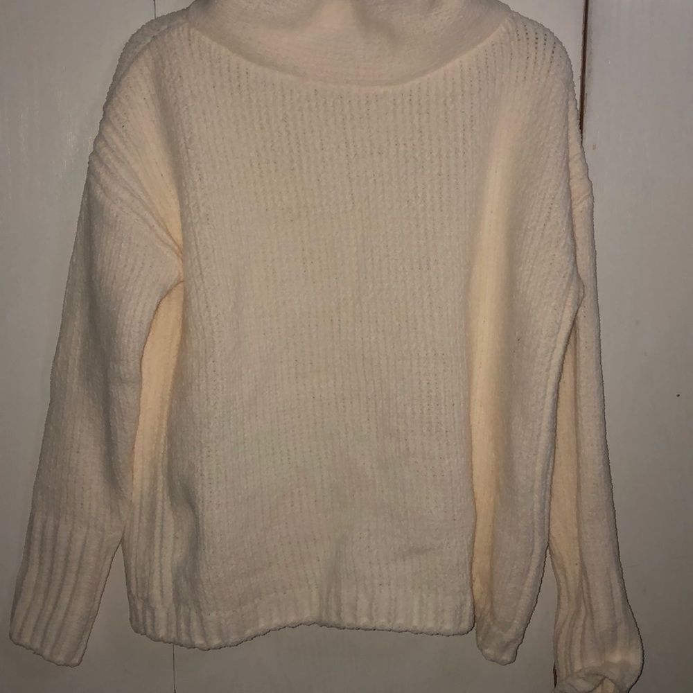 White turtleneck sweater